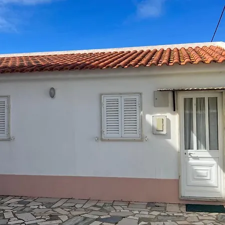 Alojamiento Economico En Ferienhaus Salir de Porto